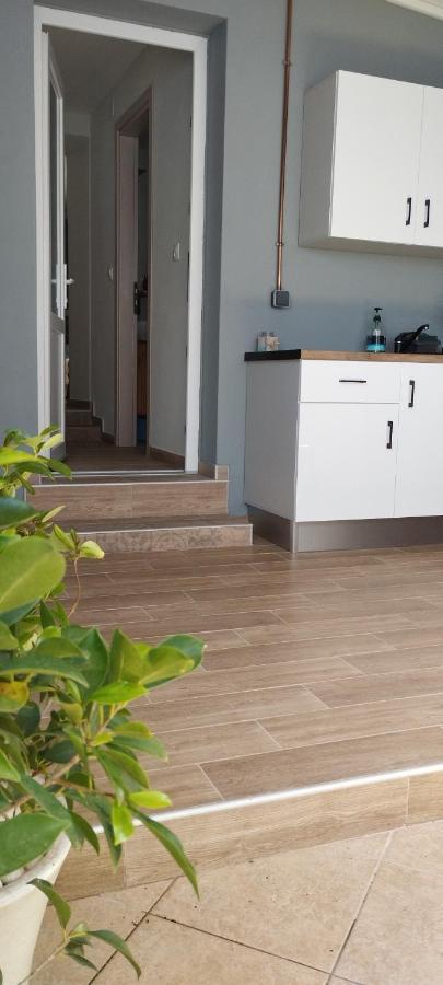Spartines Home Votsi  Eksteriør billede